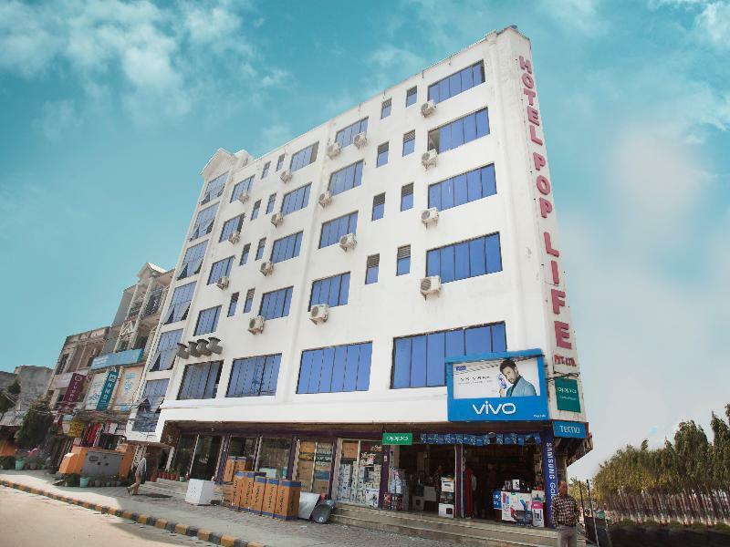 Oyo 343 Pop Life Hotel Banke Exteriér fotografie